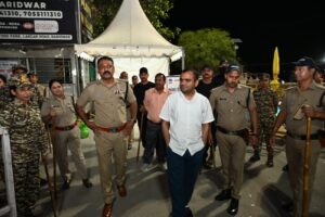 कांवड़ यात्रा अंतिम चरण में, लाखों की संख्या में शिवभक्त डाक कांवड़िया पवित्र गंगा जल लेने हरिद्वार पहुंच रहे