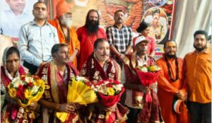 कांवड़ मेला सकुशल और शांतिपूर्ण ढंग से संपन्न होने पर श्री मनसा देवी मंदिर ट्रस्ट एवं अखिल भारतीय अखाड़ा परिषद की ओर से कांवड़ मेला सम्मान समारोह आयोजित किया
