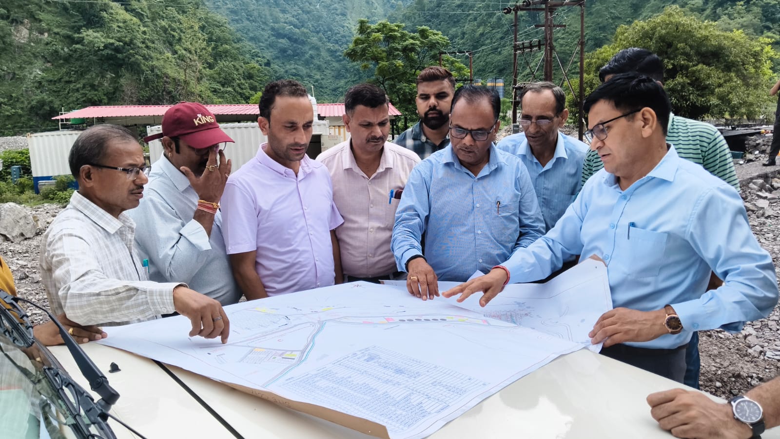 निर्माणाधीन सौंग बांध परियोजना का एडीएम ने किया निरीक्षण, पुनर्वास एवं मुआवजा वितरण में तेजी लाने के दिए निर्देश 4