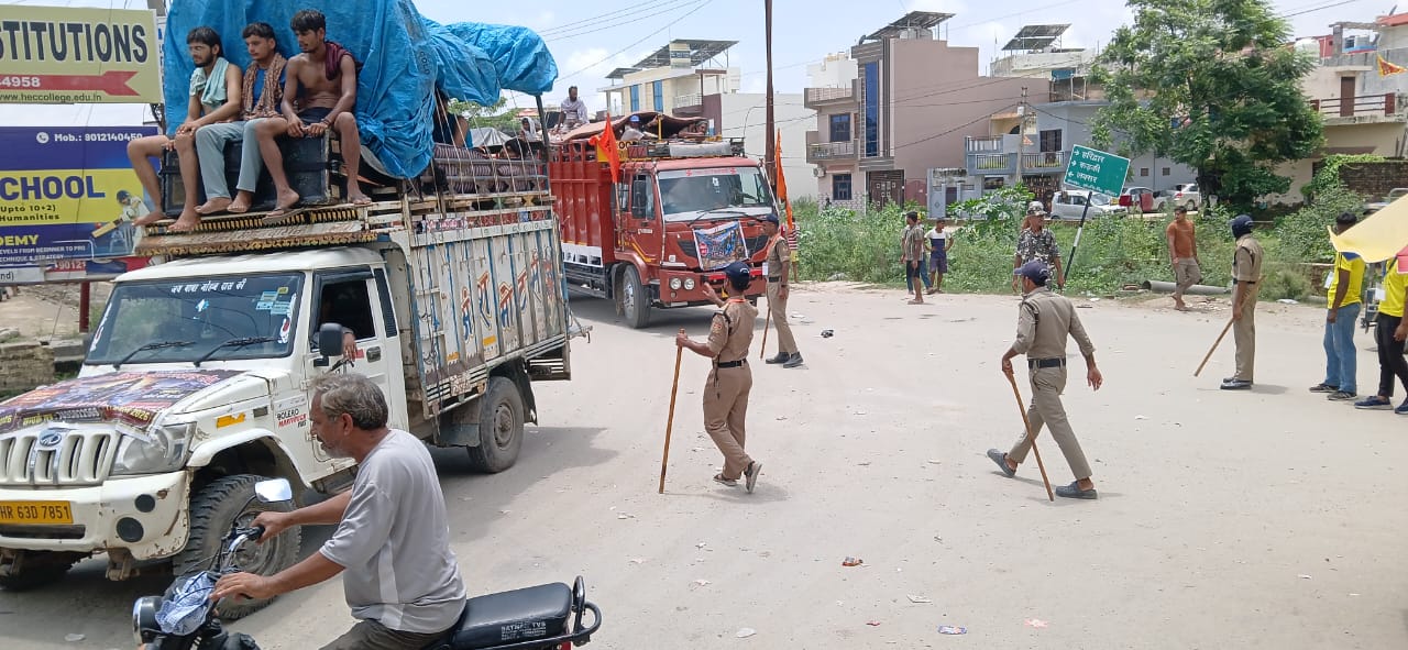 कांवड़ यात्रा में उमड़ रहा है आस्था का सैलाब 2