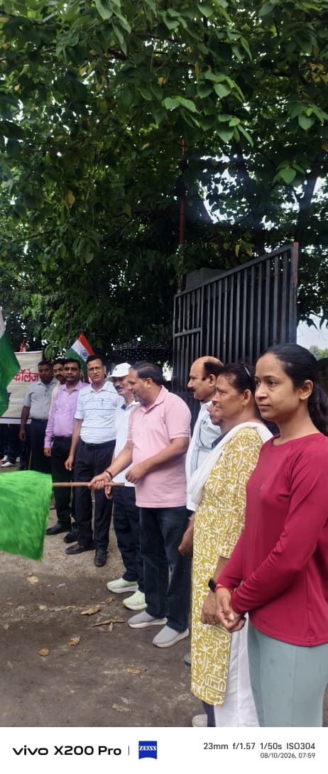 जिला प्रशासन के तत्वाधान में हर घर तिरंगा, हर घर झण्डा अभियान का शुभारम्भ किया गया 2