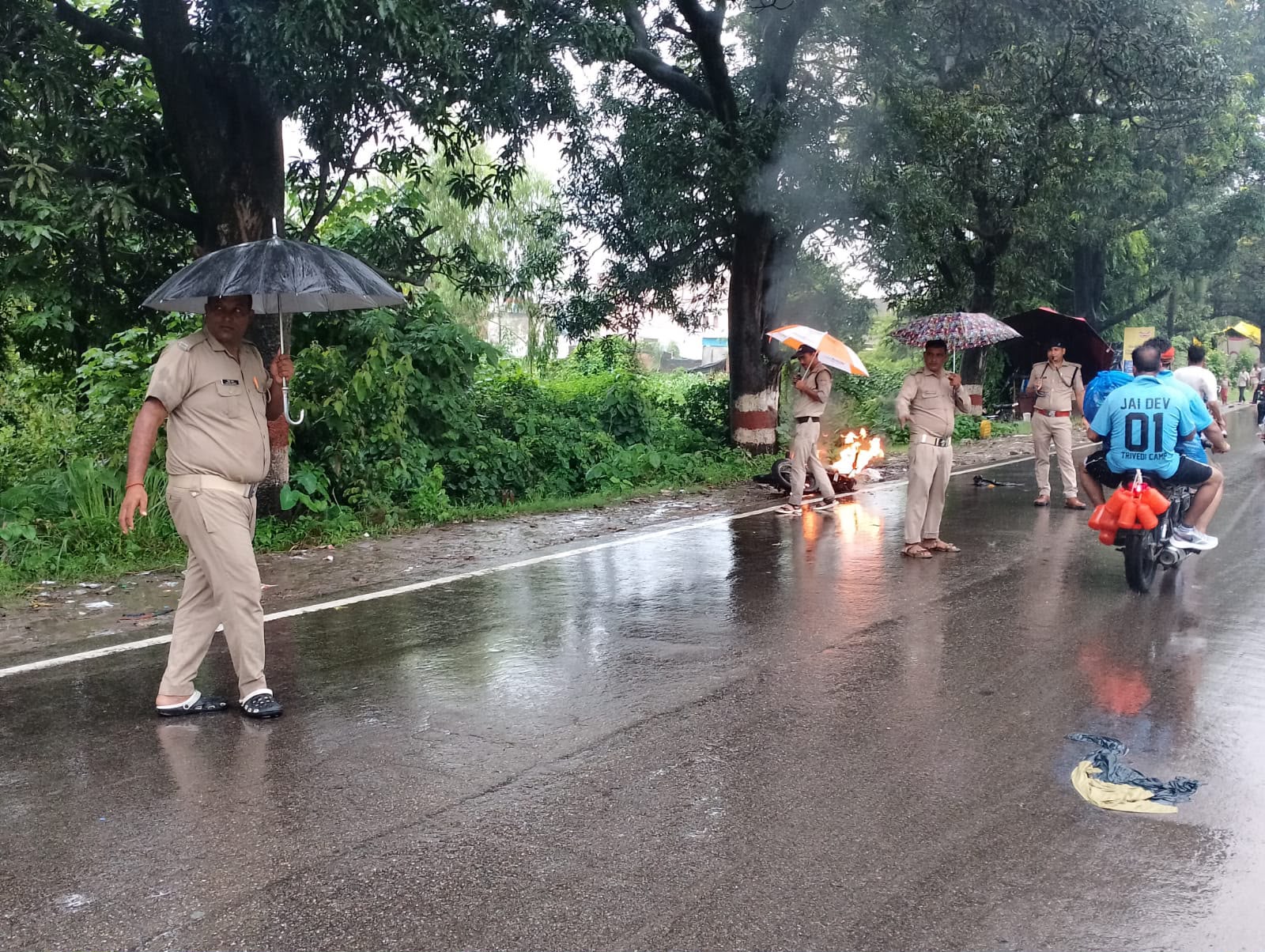 पुलिस की तत्परता से टला बड़ा हादसा 3