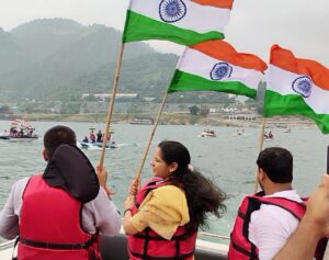 ‎देशभक्ति के रंग में रंगी टिहरी झील, तिरंगे के साथ गूंजे भारत माता की जय के जयकारे