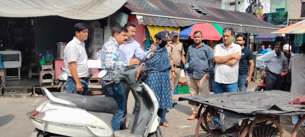 कुंभ मेला तैयारियों को लेकर मेलाधिकारी ने किया शहर के विभिन्न क्षेत्रों का निरीक्षण 5