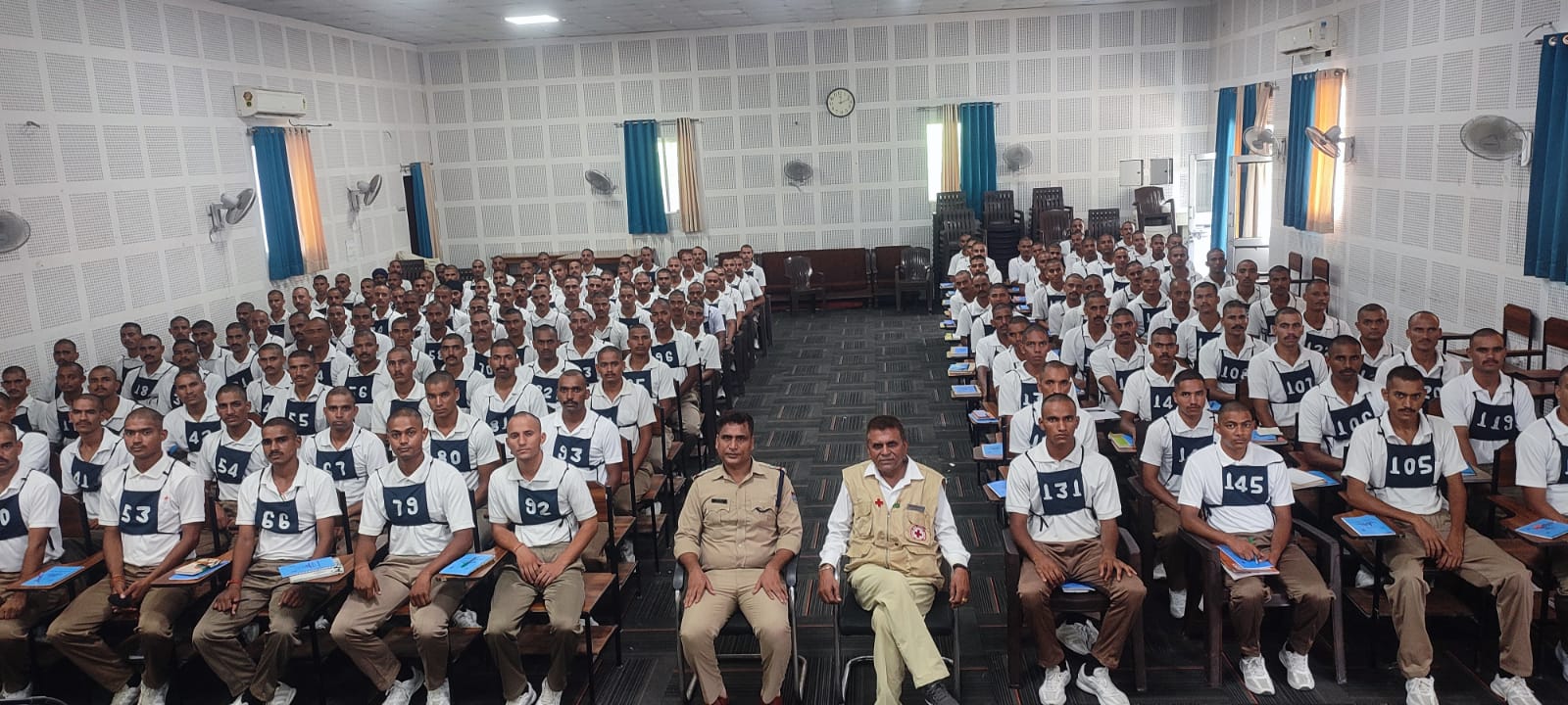 इंडियन रेडक्रॉस उत्तराखण्ड के चेयरमेन प्रोफेसर( डॉ.) नरेश चौधरी ने पंचम चरण कुंभ मेला प्रशिक्षण 2027 के अंतर्गत प्रशिक्षित किया 3