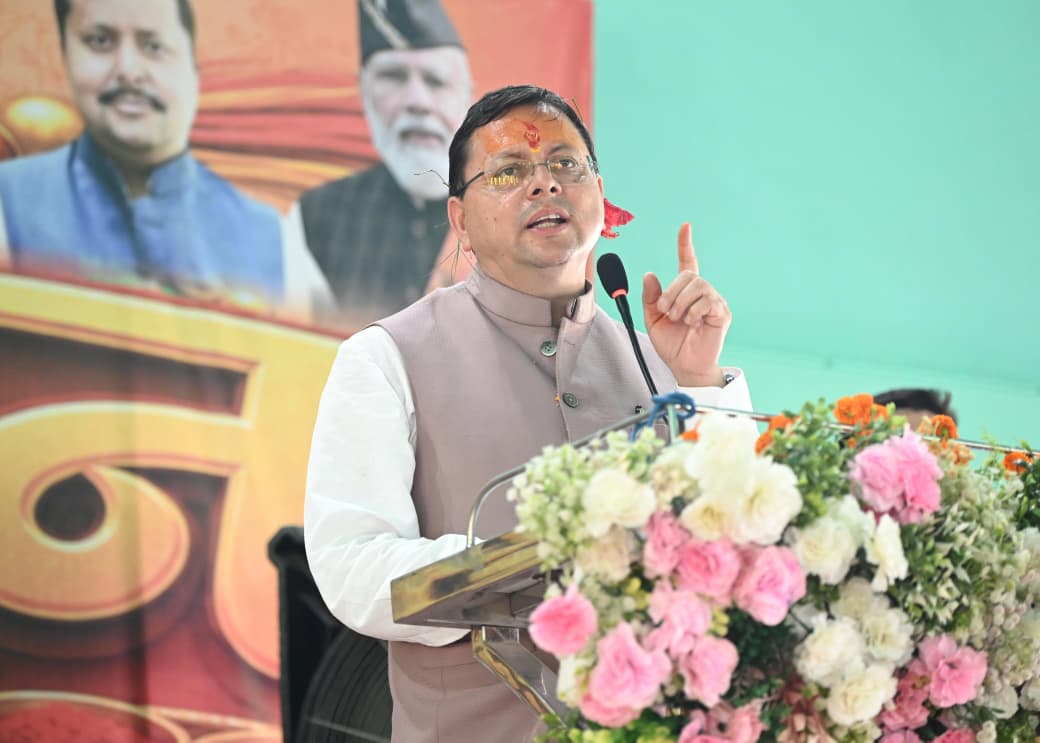 रक्षाबंधन समारोह में मुख्यमंत्री धामी का भव्य स्वागत,महिलाओं के लिए 60 वर्ष की उम्र से मुफ्त बस सफर की घोषणा 22