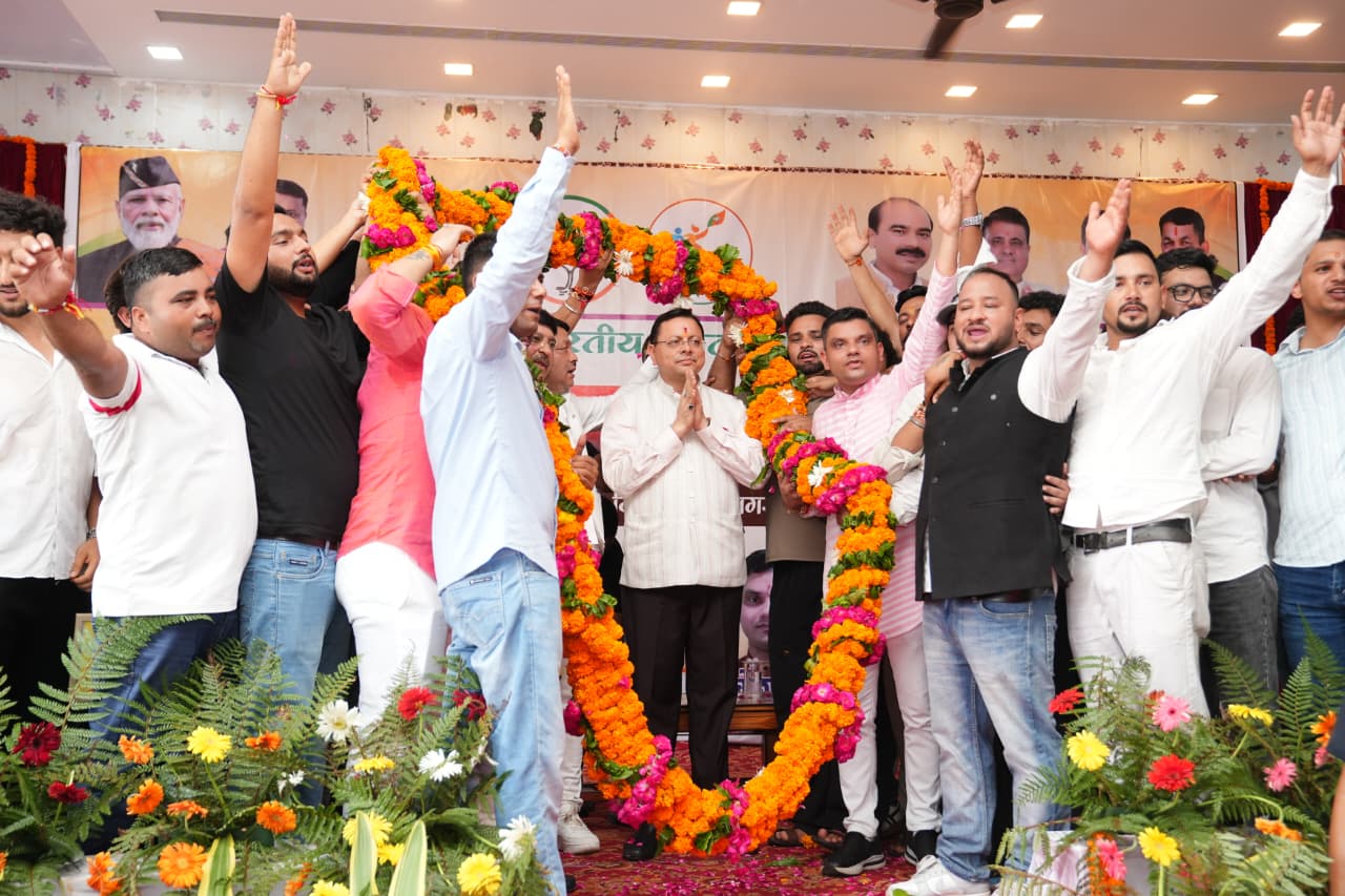 ड्रग फ्री उत्तराखंड’ से ‘विकसित भारत 2047’ तक के विषय पर बनबसा में मुख्यमंत्री का युवाओं से संवाद 4