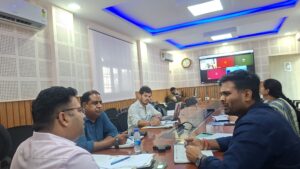 जनपद में लैंड बैंक तैयार करने की कवायद तेज, जिलाधिकारी ने दिए भूमि मैपिंग के निर्देश