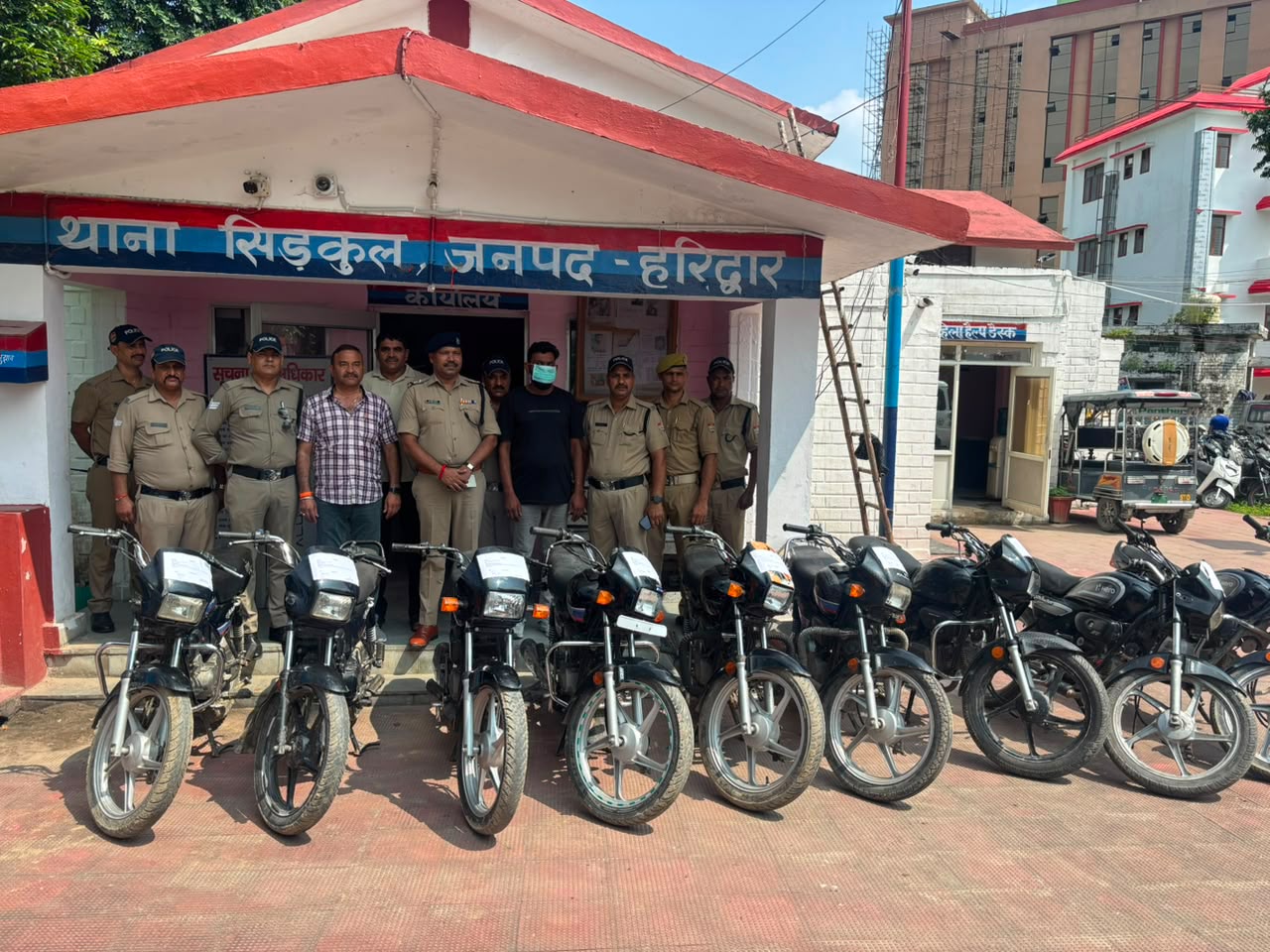 एसएसपी नवनीत सिंह की अगुवाई में आपराधिक तत्वों के लिए बुरा सपना साबित होती हरिद्वार पुलिस 3