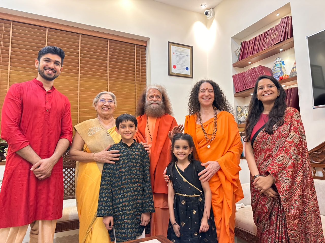 मुंबई में ज्ञान, साधना, सत्संग और सेवा से ओत-प्रोत हुई प्रेरणादायी संध्या 16