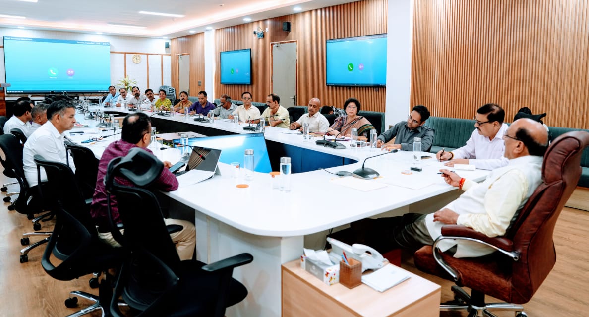 नीति निर्माण में शोध, नवाचार और प्रभावी क्रियान्वयन पर विशेष ध्यान दिया जाए : मुख्यमंत्री 3