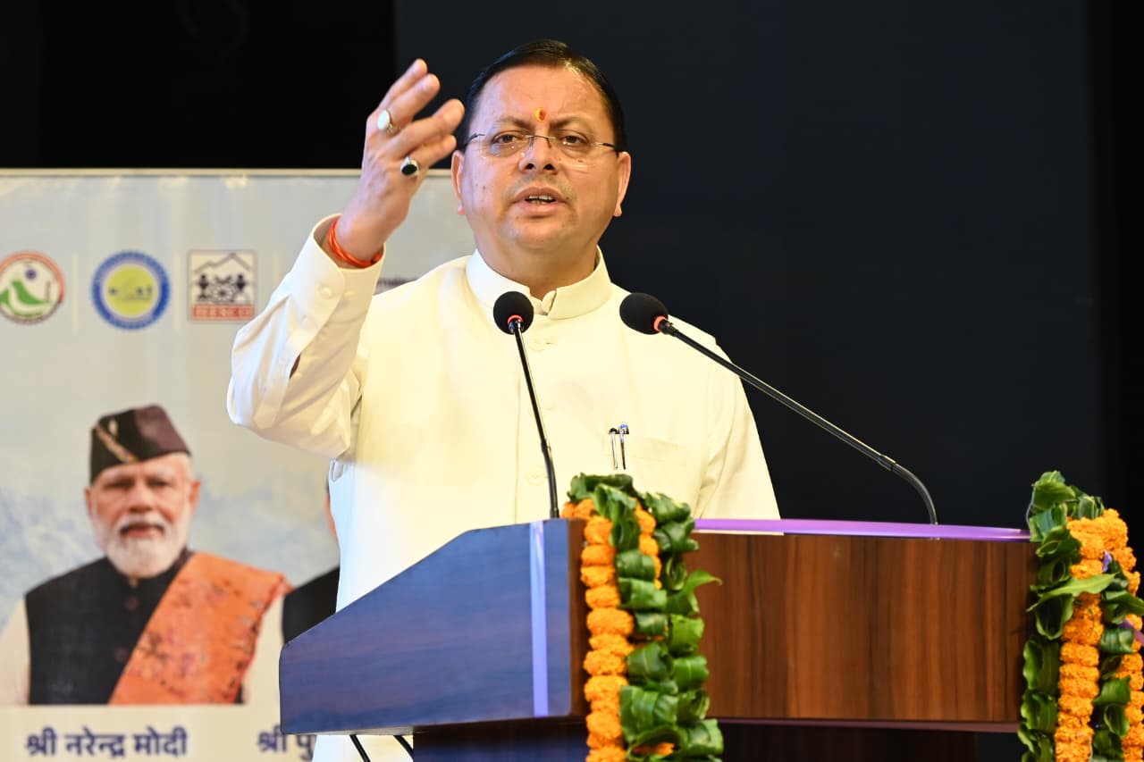 हिमालय दिवस के उपलक्ष्य में आयोजित ‘हिमालयो नाम नगाधिराजः’ कार्यक्रम में शामिल हुए मुख्यमंत्री 2