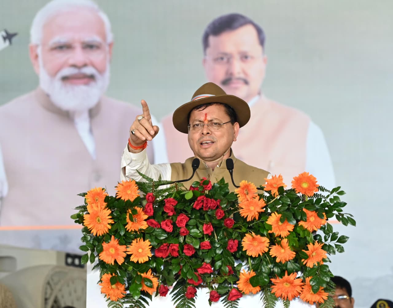 हल्द्वानी में गौरव सेनानी मिलन एवं पूर्व सैनिक सम्मान समारोह आयोजित 2