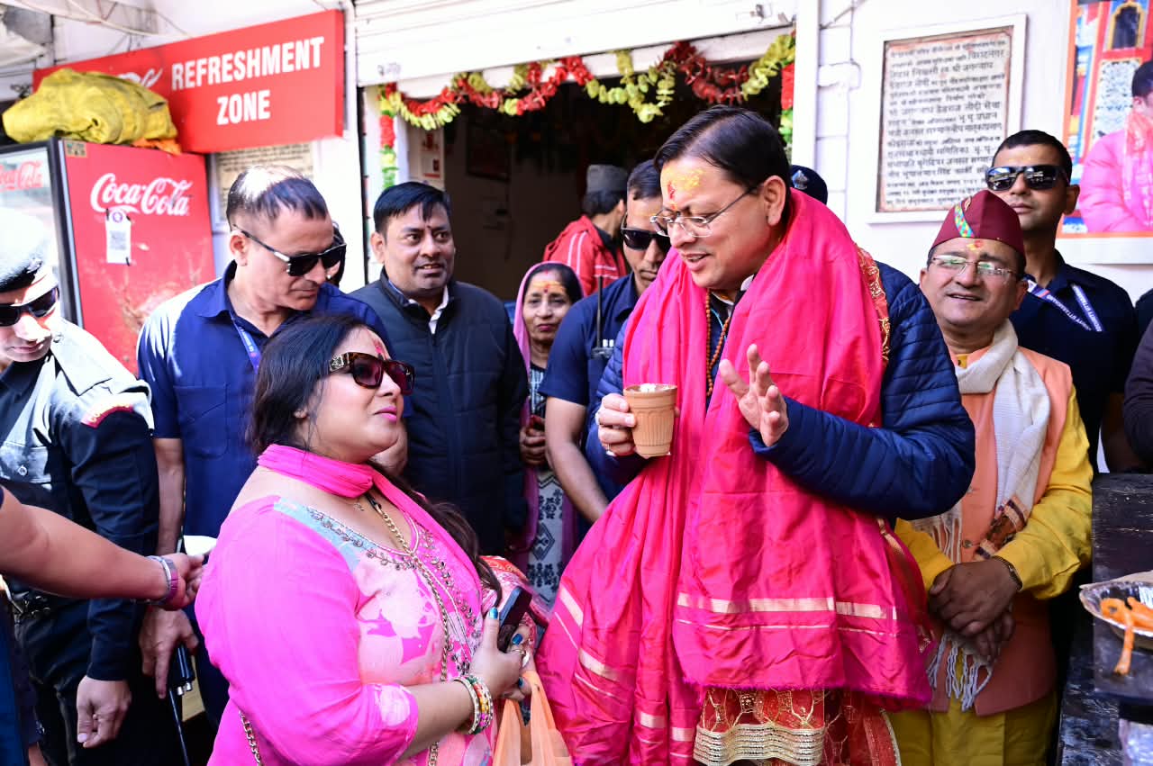 श्री बदरीनाथ धाम में मुख्यमंत्री ने की पूजा-अर्चना, मास्टर प्लान के कार्यों का लिया जायजा 12