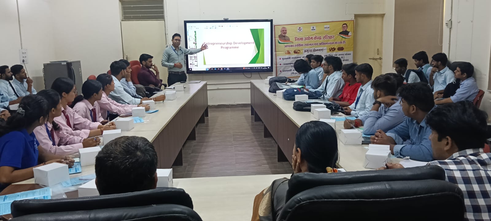 पॉलिटेक्निक कॉलेज सिडकुल में उद्यमिता विकास प्रशिक्षण कार्यक्रम आयोजित 4