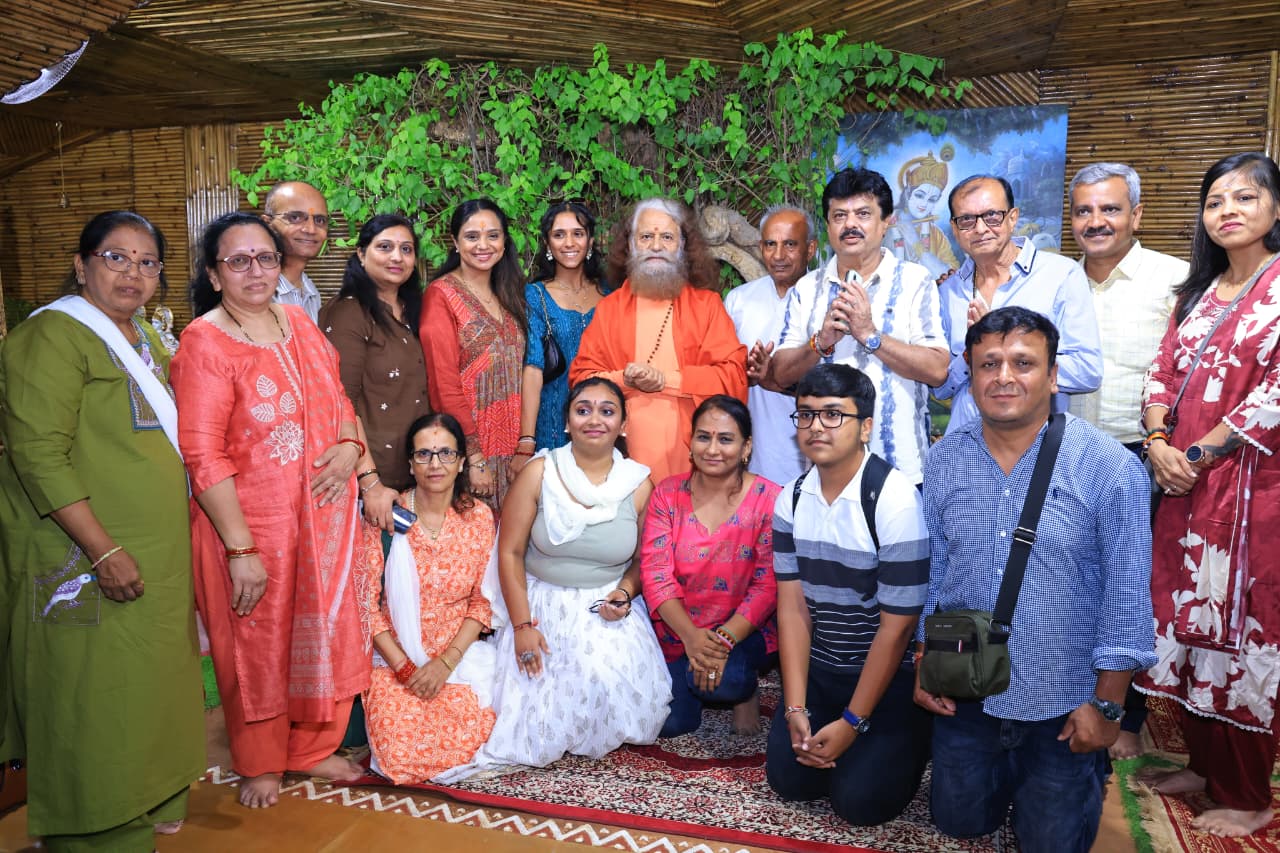 परमार्थ निकेतन में विश्वभर से पहुंच रहे योग साधक, गंगा आरती, हवन और सत्संग के माध्यम से जुड़ रहे सनातन संस्कृति से 2