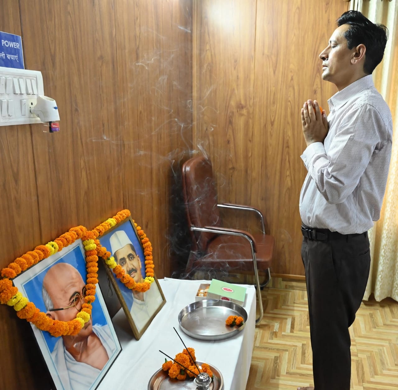 राष्ट्र निर्माण में व देश को परतंत्रता (गुलामी) से मुक्त करने में (महात्मा गांधी और लाल बहादुर शास्त्री) विशेष भूमिका रही:कुमाऊं आयुक्त 2