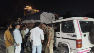 हरिद्वार पुलिस ने नो-एन्ट्री में भारी वाहनो के विरूद्ध चलाया चैकिंग अभियान