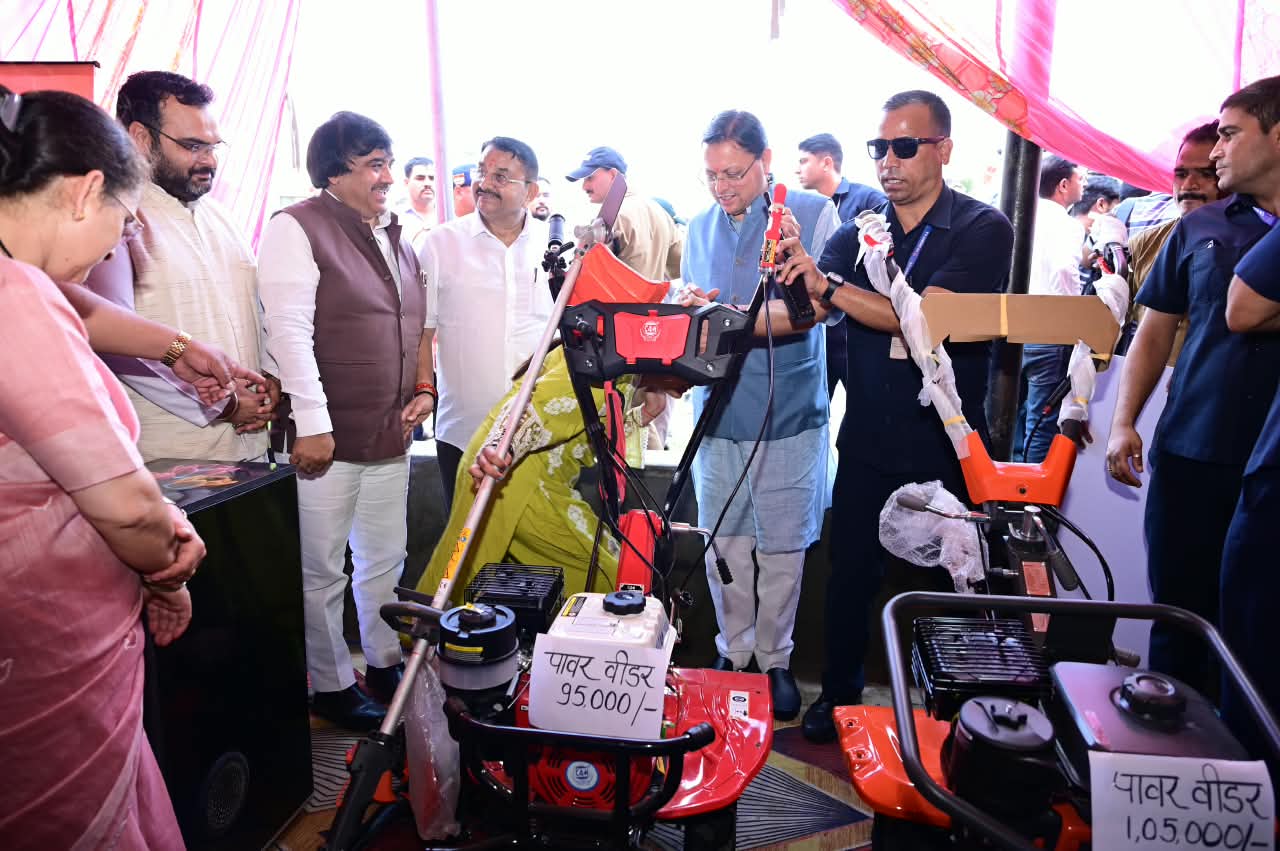 जनसमस्याओं का समयबद्ध समाधान सुनिश्चित करें अधिकारी, लोगों को बार-बार कार्यालयों के चक्कर न लगाने पड़ें : मुख्यमंत्री 5