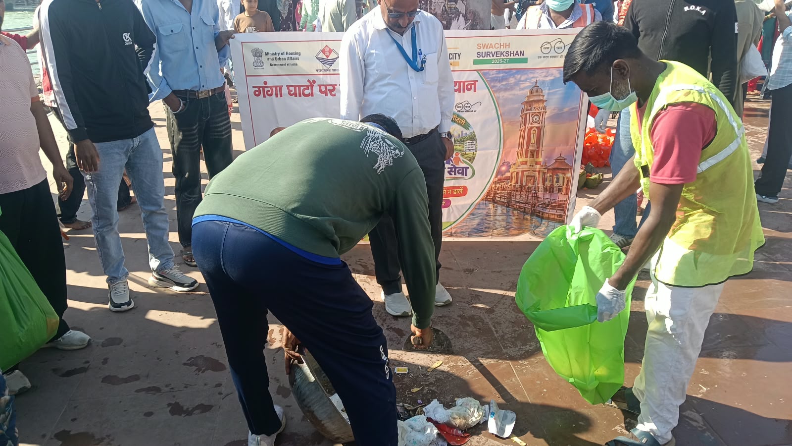 धामी के निर्देशन में कुम्भ मेला-2027 के दृष्टिगत हरिद्वार जनपद में 21 अक्टूबर से 07 नवम्बर तक चलेगा वृहद स्वच्छता अभियान, जिलाधिकारी ने 35 क्षेत्रों एवं संस्थाओं के लिए नामित किए नोडल अधिकारी 4