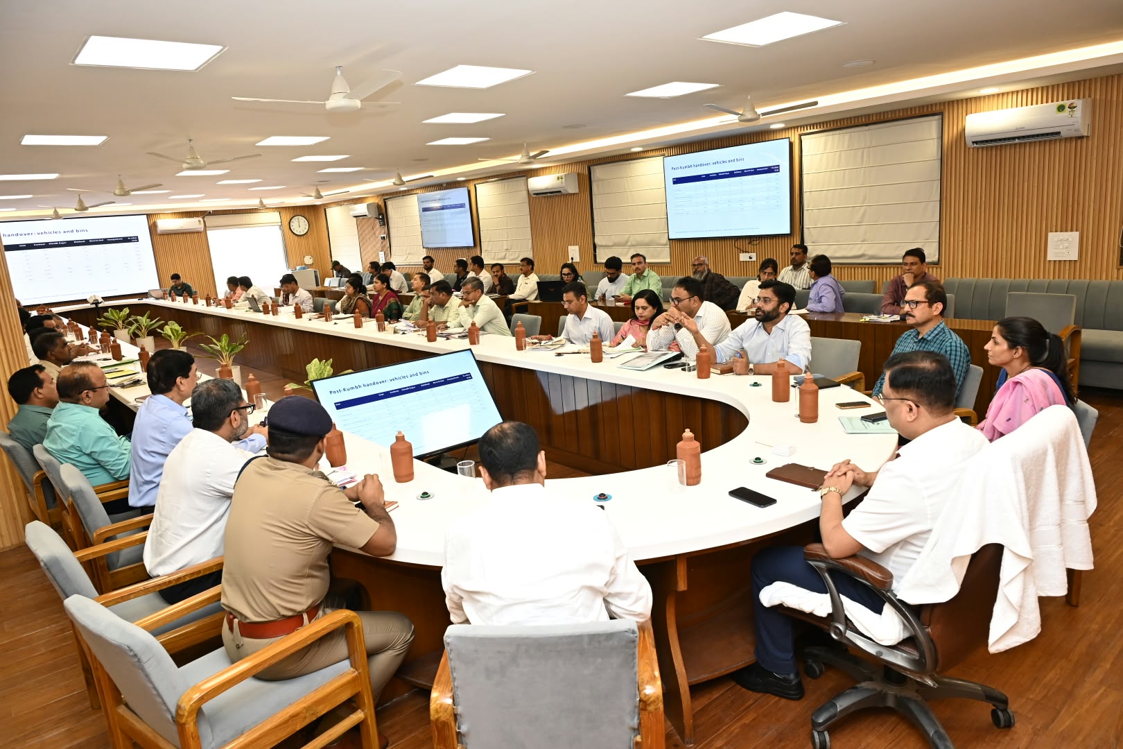 कुंभ मेला-2027 में सफाई एवं सेनिटेशन व्यवस्था की व्यापक तैयारी 7
