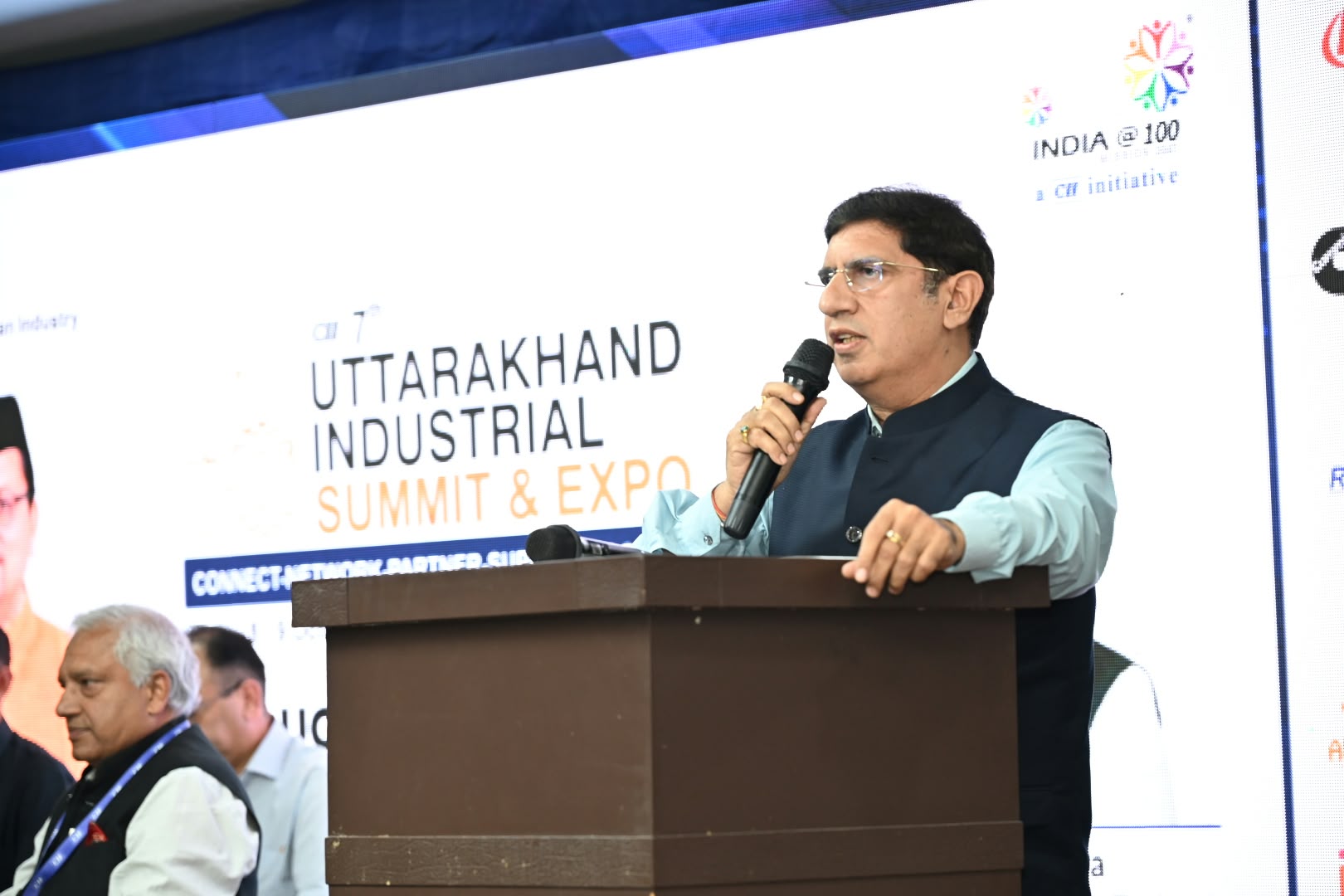 उद्योगों के लिए नियामक नहीं, सहयोगी और सहभागी की भूमिका निभा रही राज्य सरकार : मुख्यमंत्री 2
