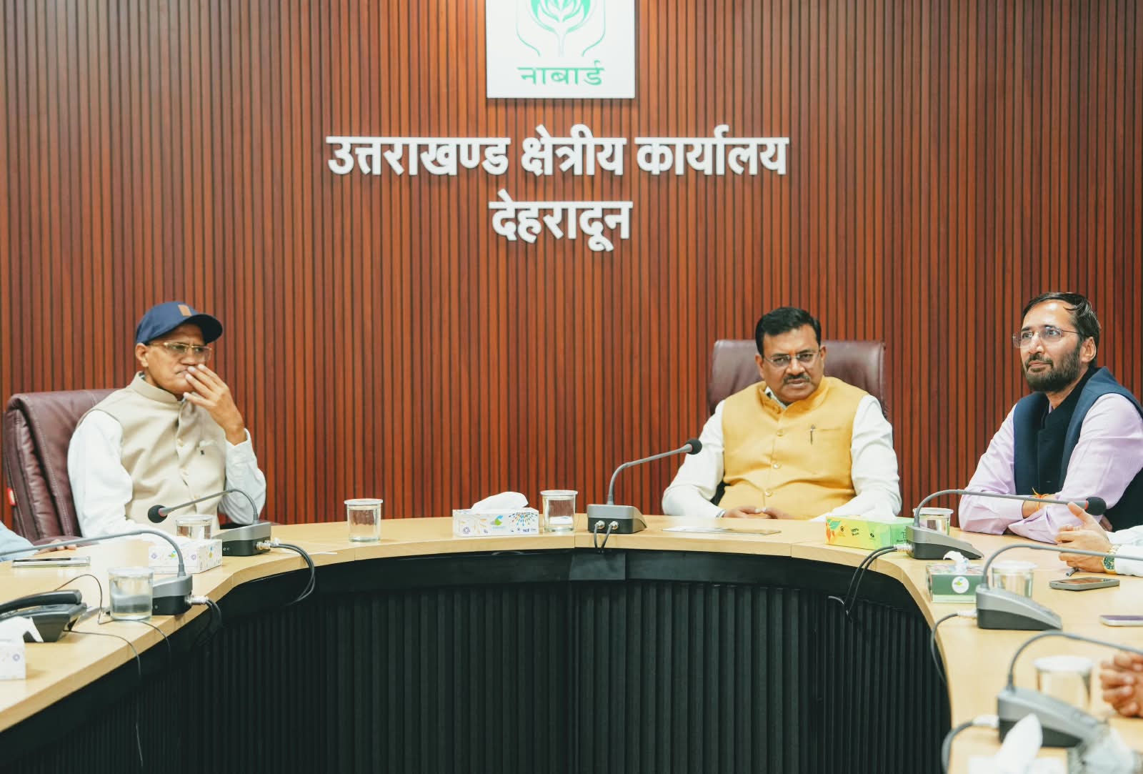 मुख्य सचिव ने किया नाबार्ड द्वारा आयोजित सेब महोत्सव 3.0 का शुभारम्भ 2