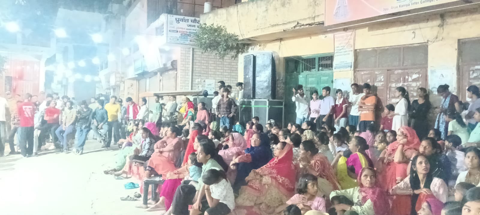 रामलीला मंच से बहादराबाद पुलिस की अनूठी पहल, ‘डिजिटल रावण’ से बचने के लिए साइबर सुरक्षा की ‘लक्ष्मण रेखा’ का दिया संदेश 2