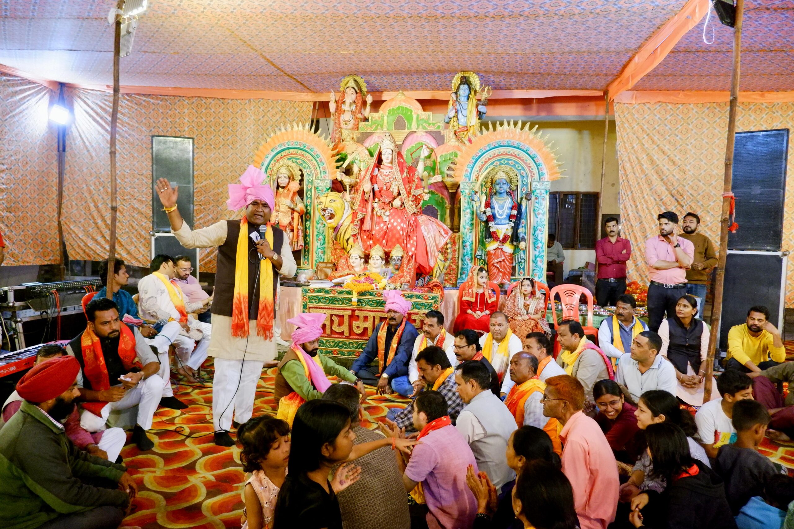सिद्धार्थ उमेश अग्रवाल के नेतृत्व में शारदीय नवरात्रि पर 11,000 कन्या पूजन का संकल्प जारी, पांचवें दिन पटेल नगर और पंडितवाड़ी में हुए भव्य आयोजन 3
