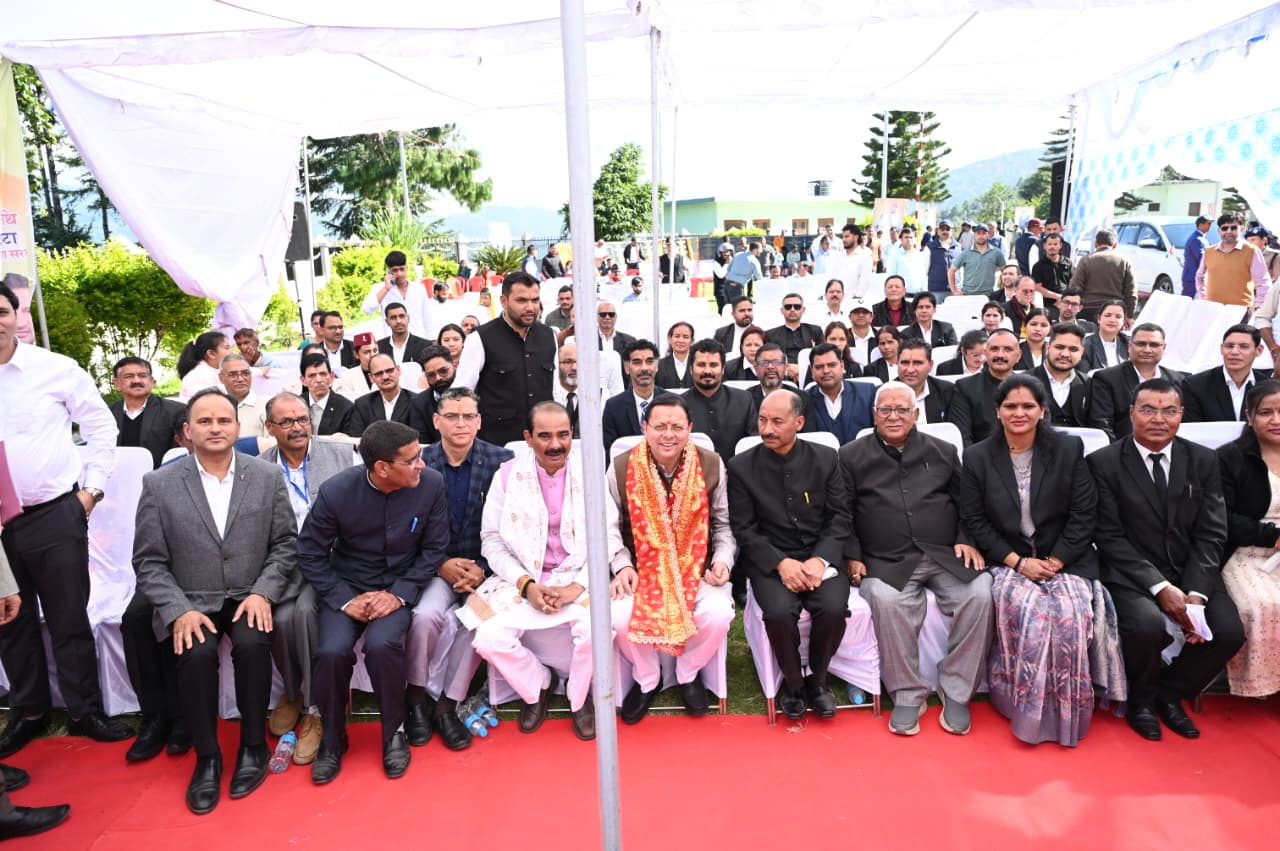 मुख्यमंत्री श्री पुष्कर सिंह धामी ने चम्पावत को दी लगभग 96 करोड़ रुपये की 16 विकास योजनाओं की सौगात 9