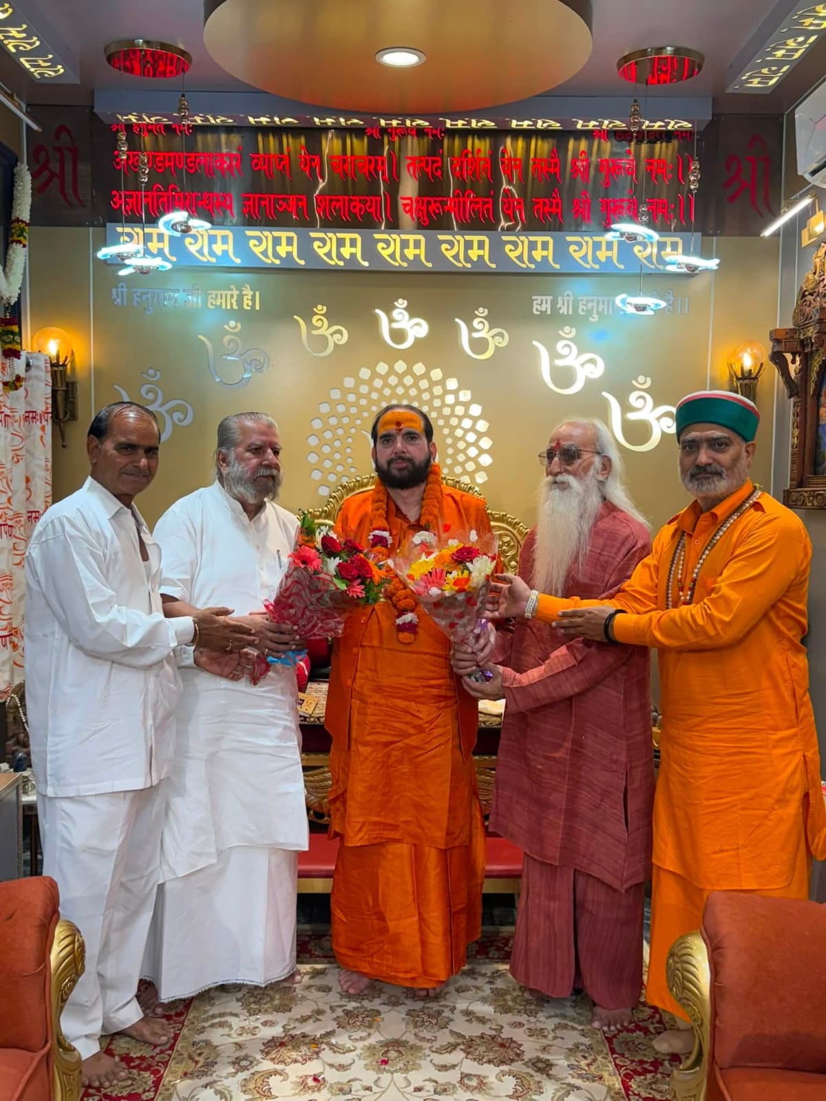 महामंडलेश्वर स्वामी संतोषानंद देव महाराज के जन्मोत्सव पर गूंजा धर्म, भक्ति और सेवा का संदेश 2